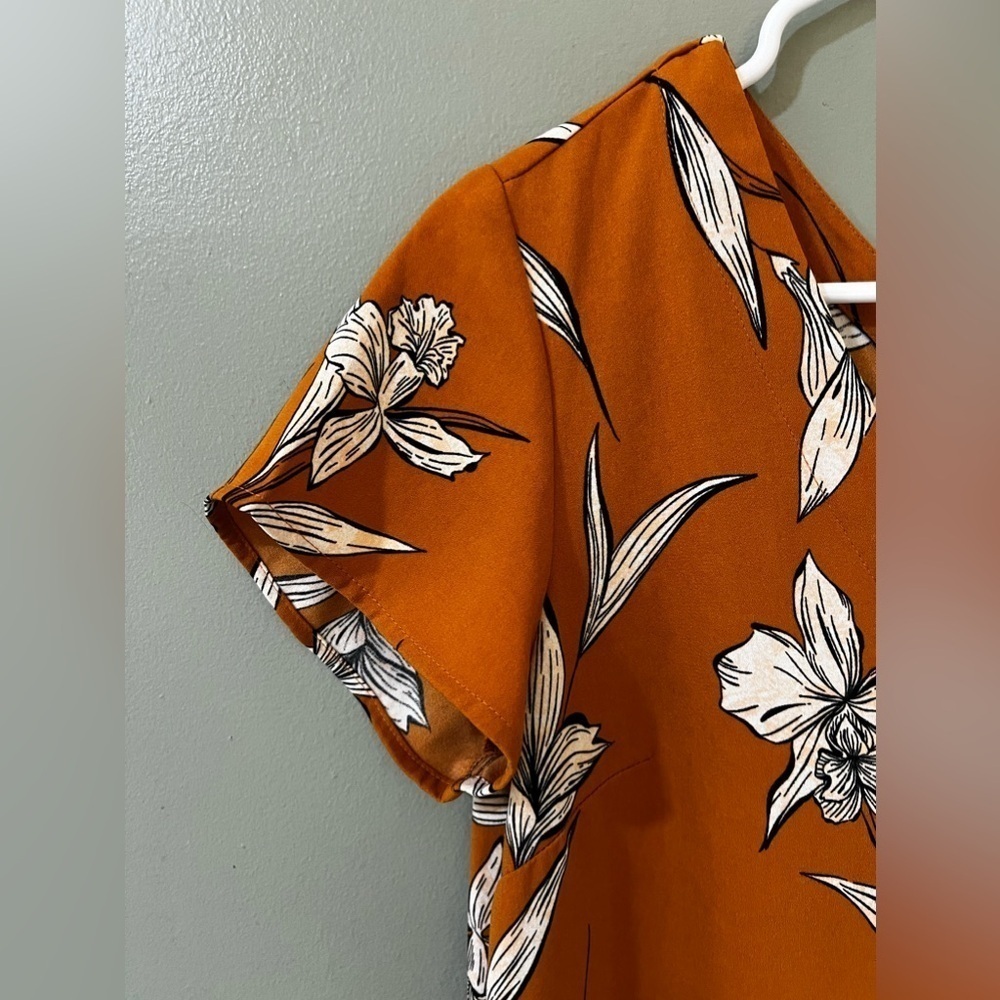 A New Day Women's Floral Print Short Sleeve V Neck Crepe Dress Size small - Picture 4 of 6